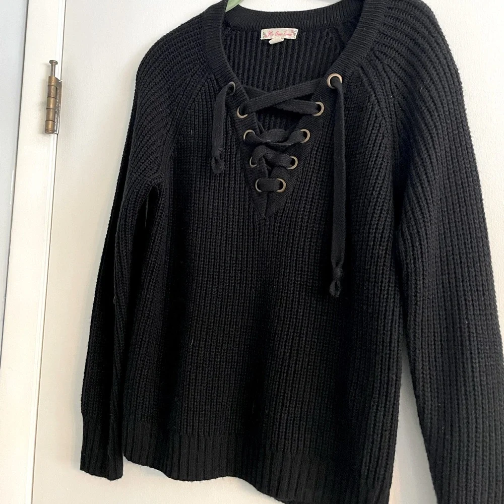Sweater - Picture 1 of 1